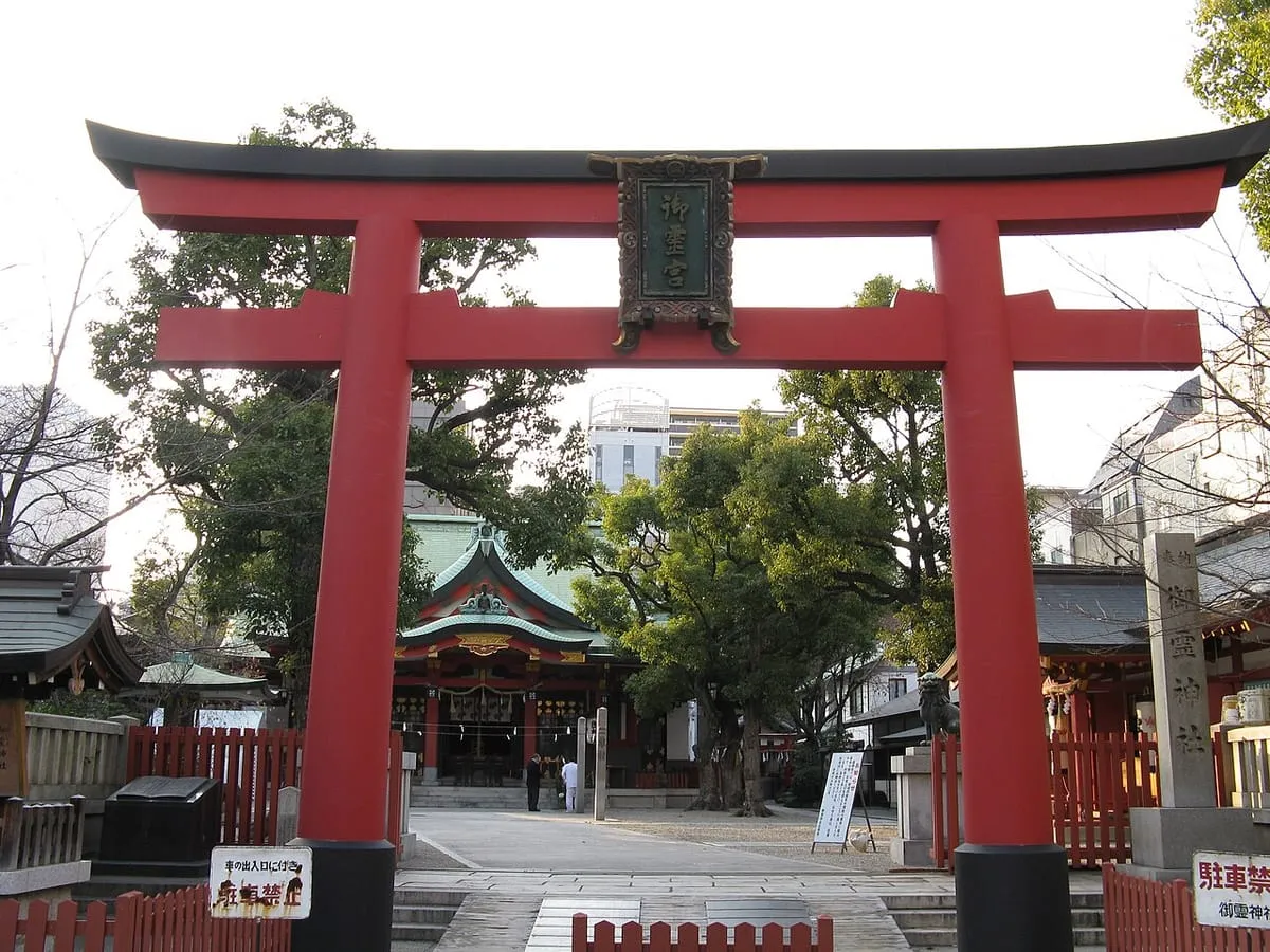 御霊神社の社殿