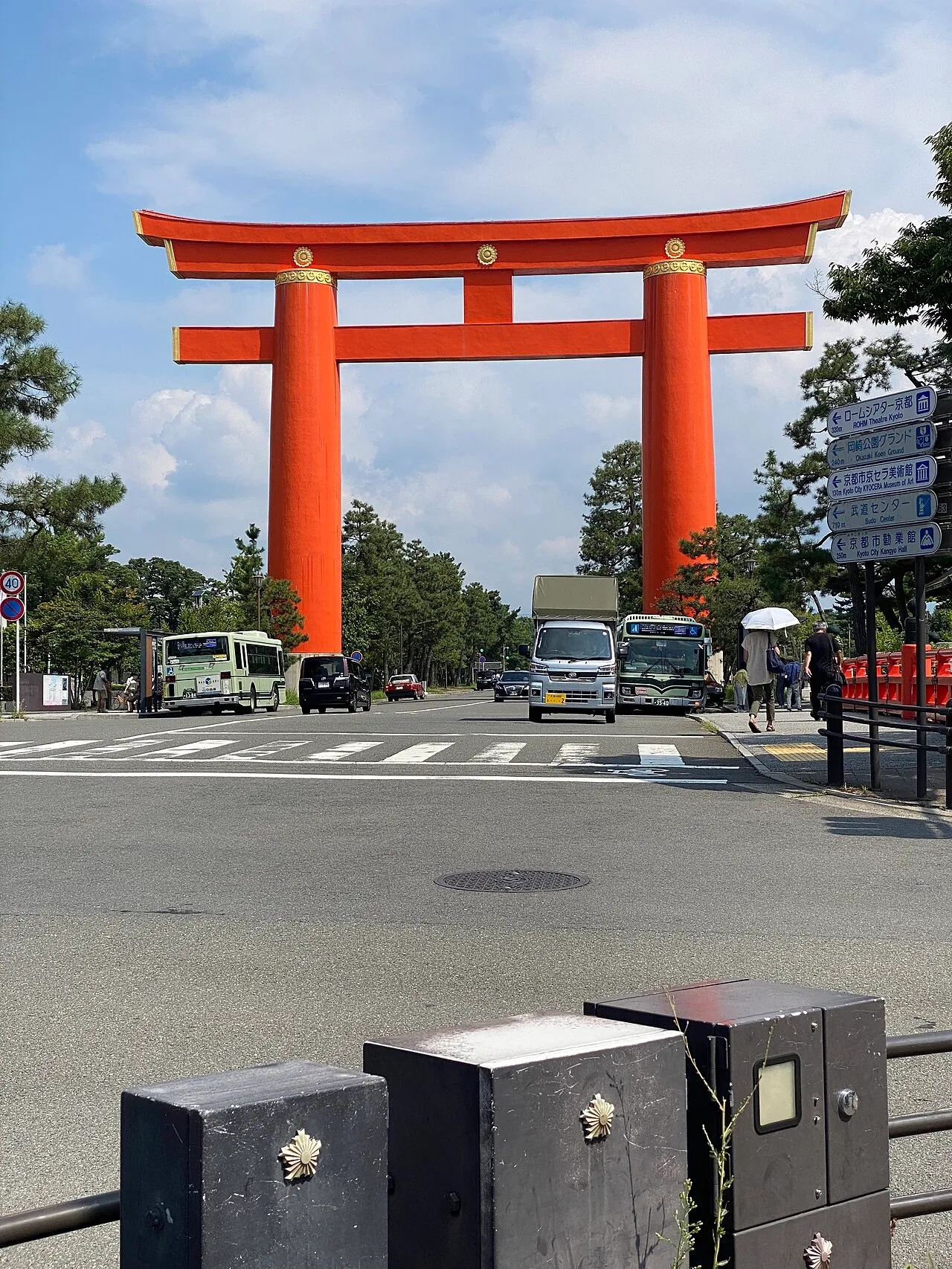 The massive torii gate of Heian Jingu