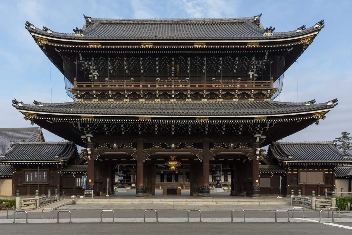 東本願寺・御影堂門（京都市下京区）
