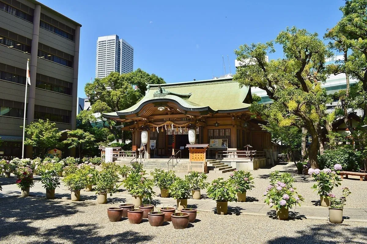 坐摩神社の境内