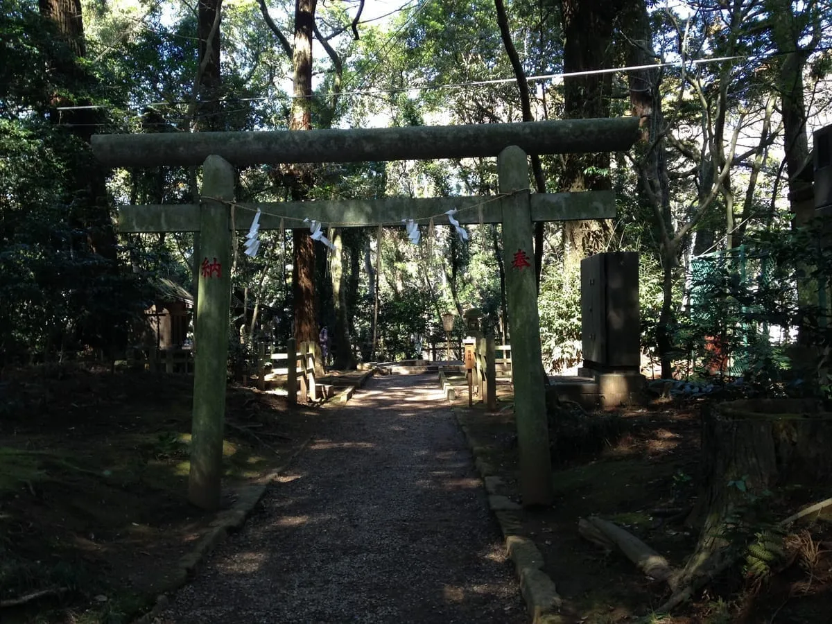鹿島神宮の末社の鳥居