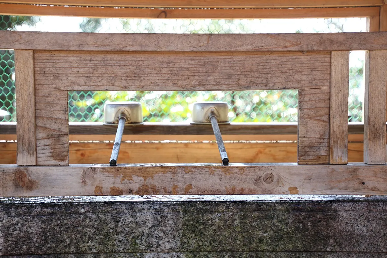 The worship hall of Kenkun Shrine