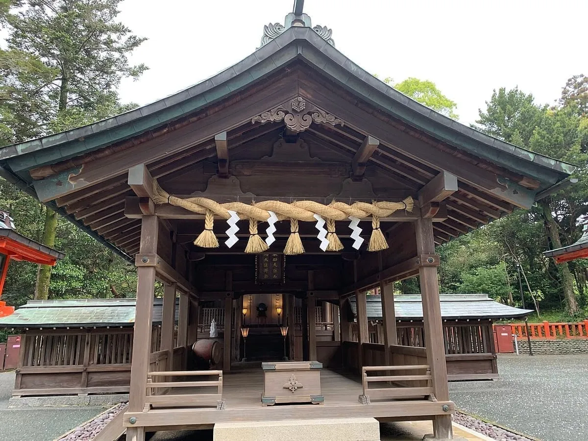 Haiden of Munakata Grand Shrine (Nakatsu Shrine)