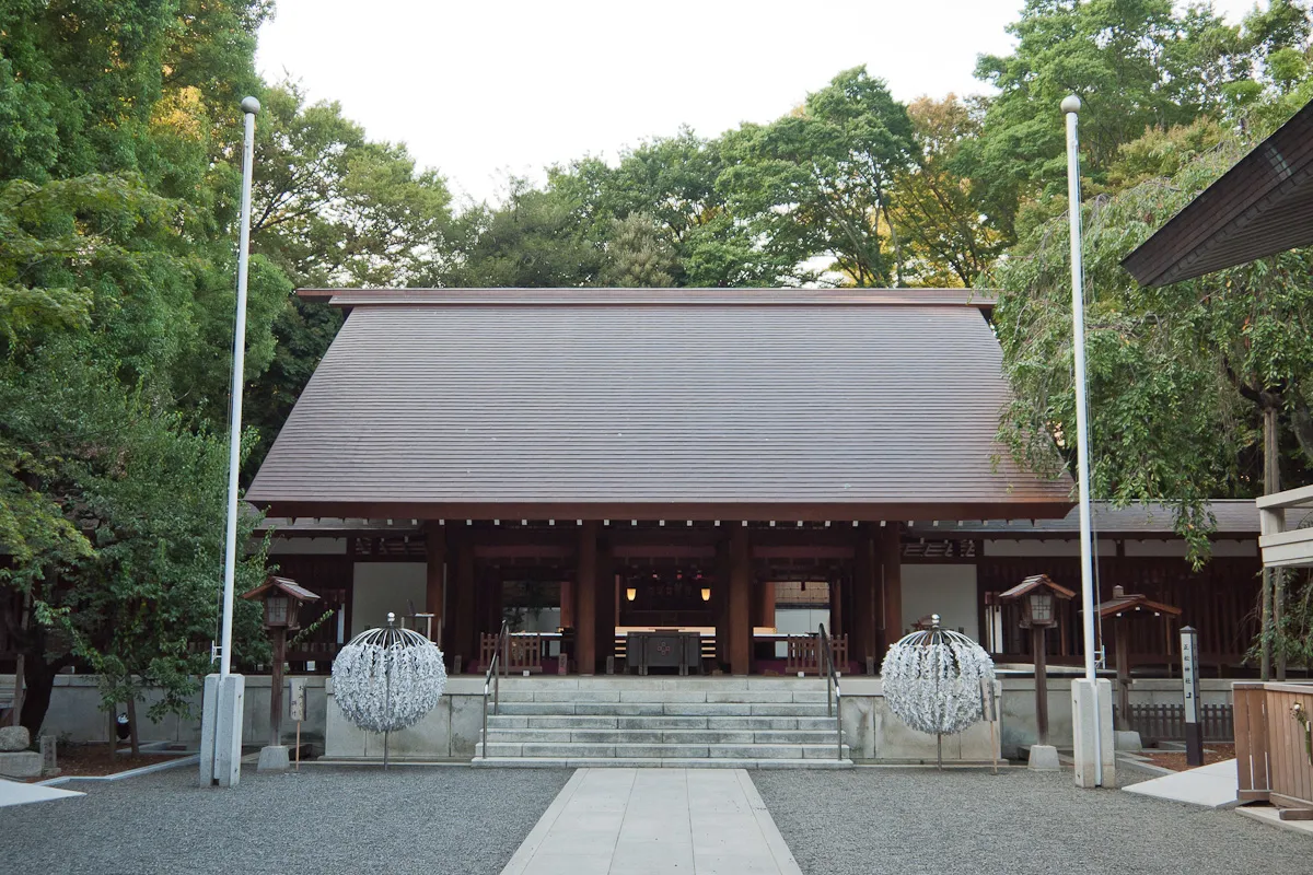 The grounds of Nogi Shrine
