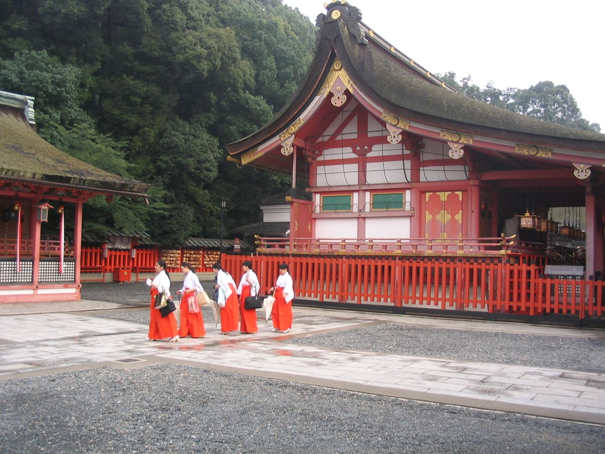 Who Are the Miko? The Shrine Maidens of Japanese Shinto