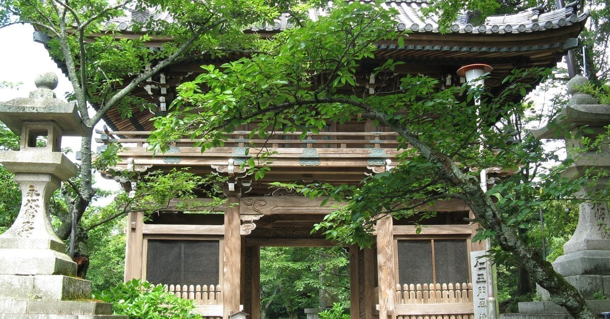 仁王像と仁王門|寺の守護者の意味・種類・見分け方