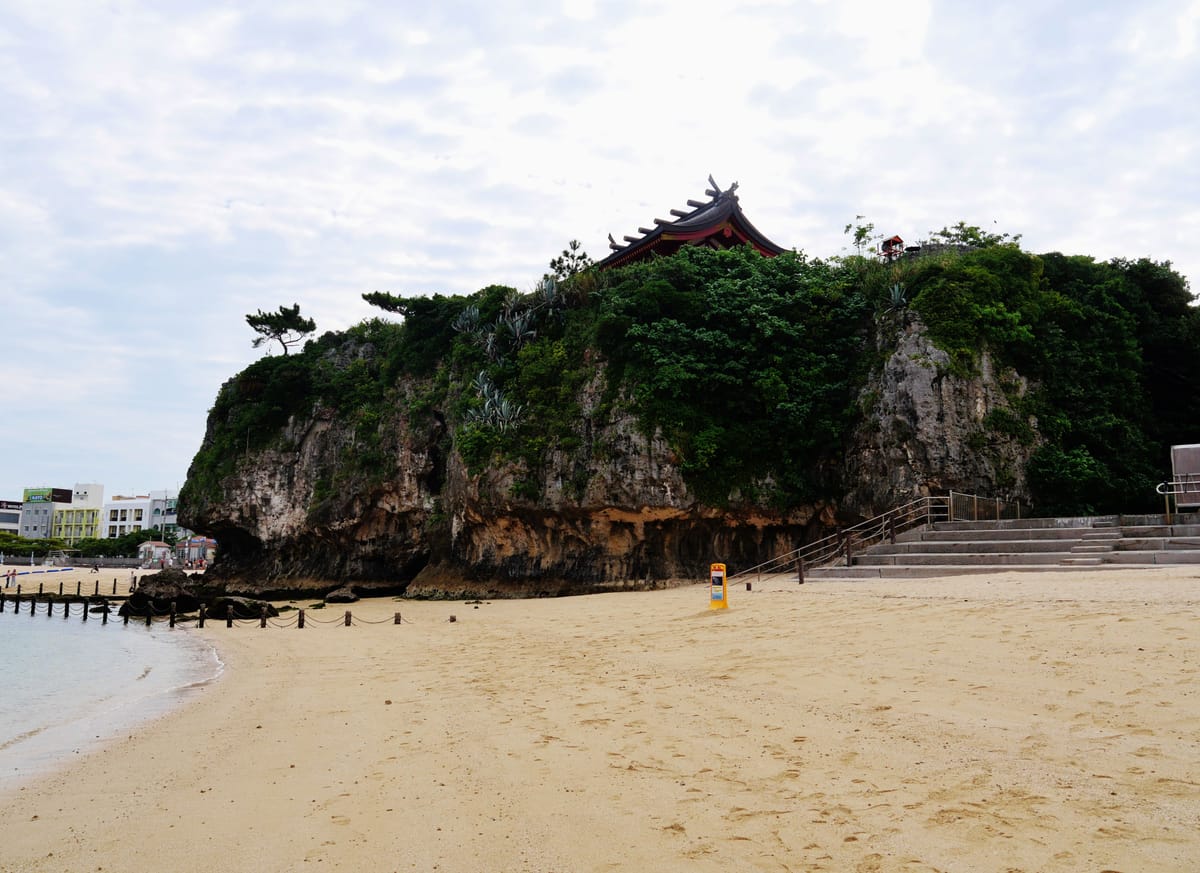 沖縄で御朱印がいただける神社10選|琉球の神社と御朱印文化