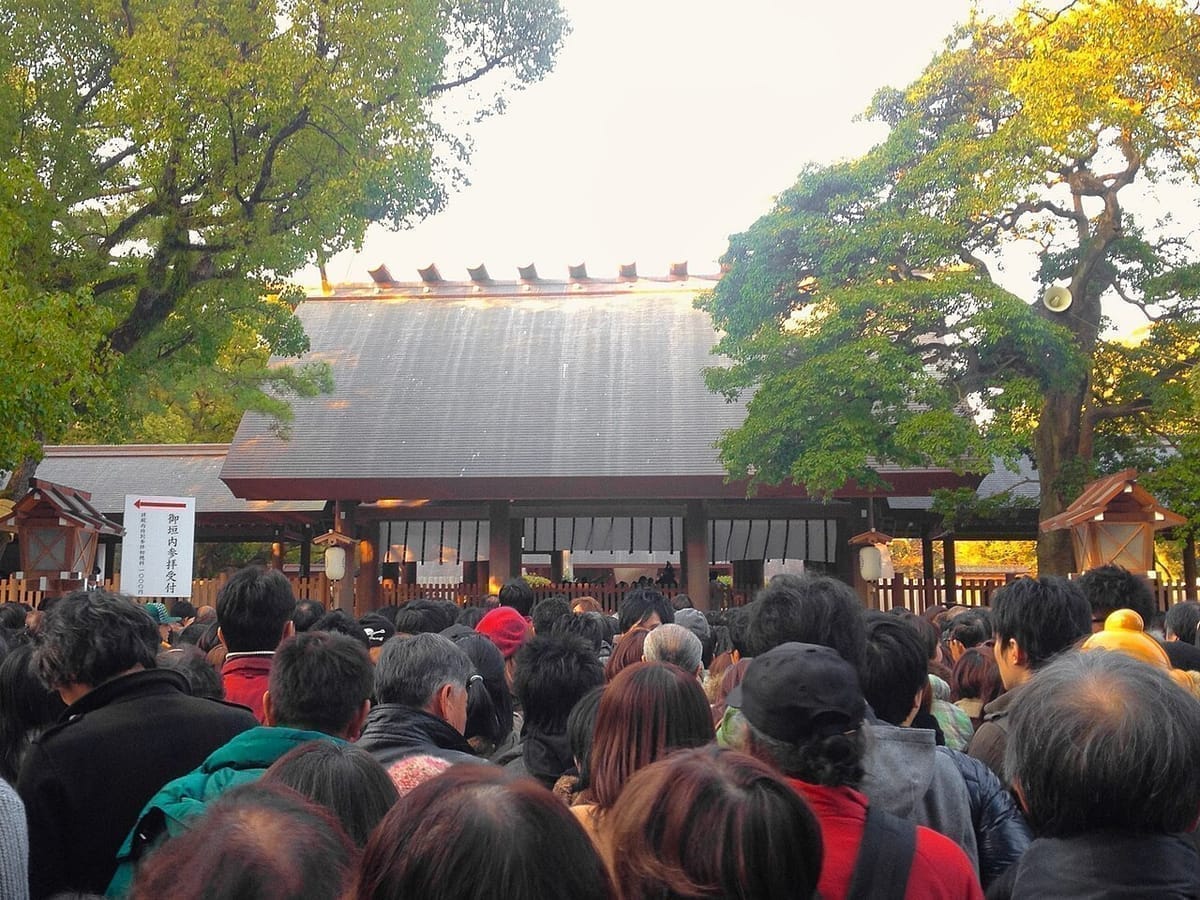 神社の年中行事｜初詣から大祓まで、祭事の意味と楽しみ方のサムネイル