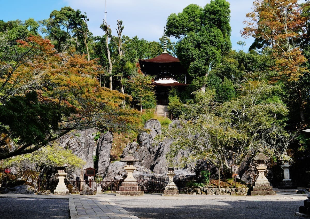 石山寺 秋月祭 2026 ── 紫式部が源氏物語を着想した月夜が、今年も境内を照らす
