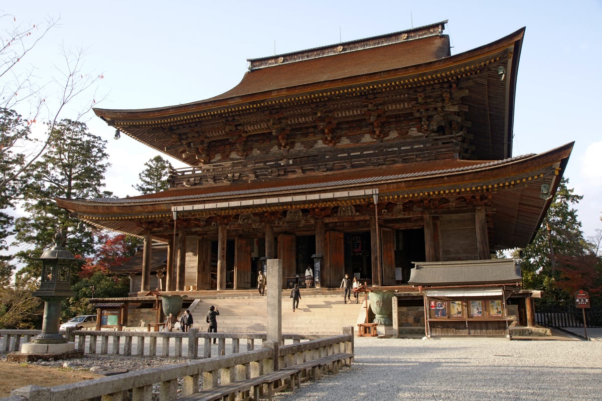 蛙が人間に戻る日──金峯山寺「蛙飛び行事」と、修験道が説く変容の論理