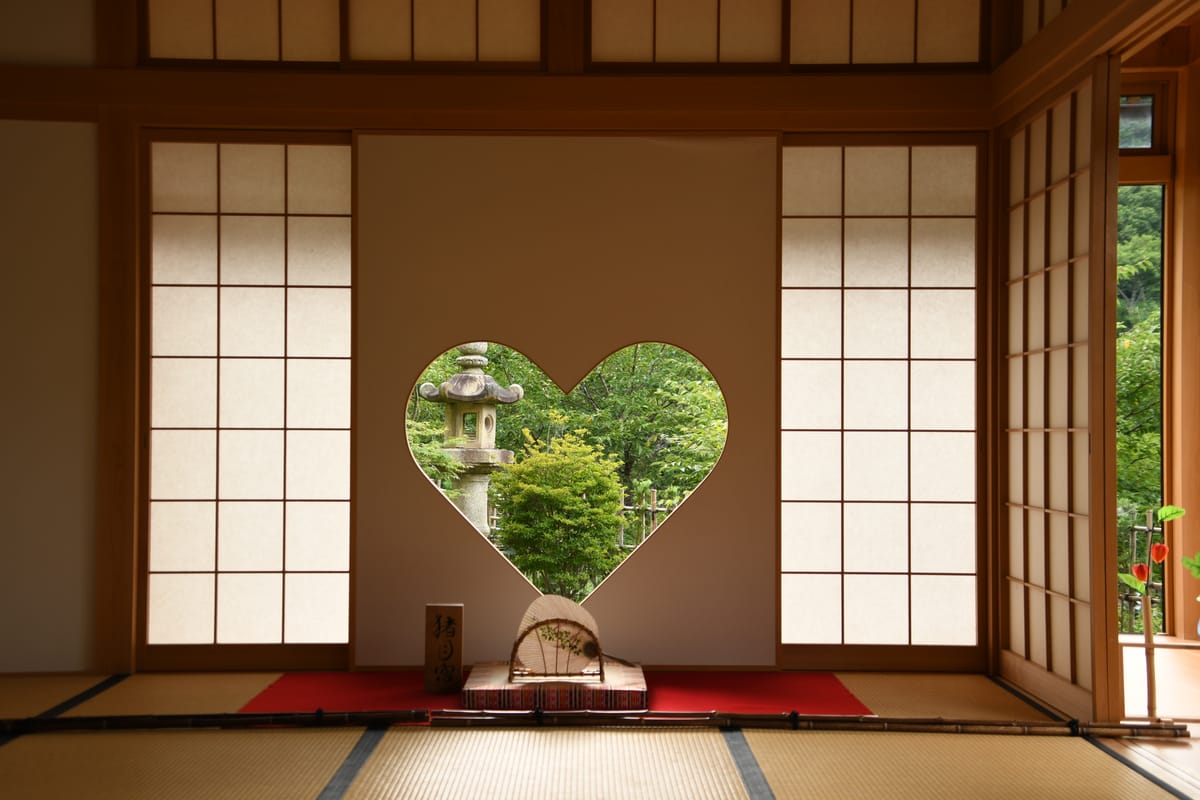 正寿院(京都)風鈴まつりと夏の限定御朱印2026──猪目窓がSNSで話題になる前から、ここにあったもの